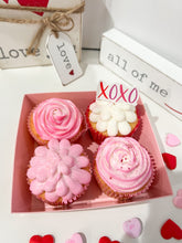 Load image into Gallery viewer, Box of Roses Cupcakes