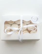 Load image into Gallery viewer, Box of Roses Cupcakes
